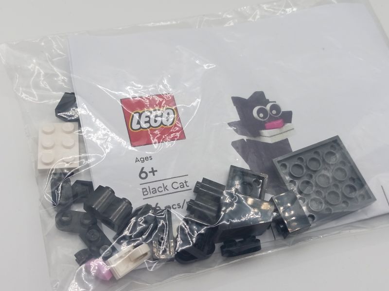 LEGO® Black Cat, Seasonal Set