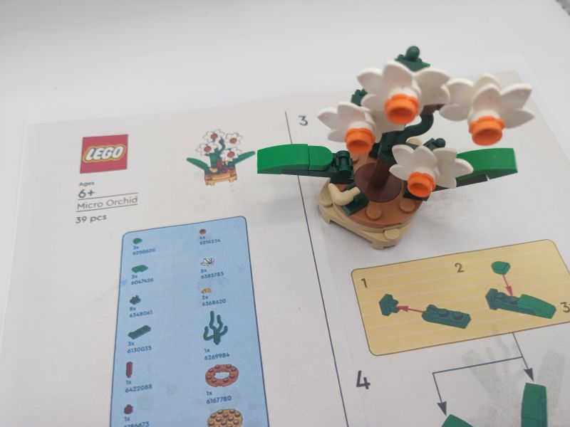 LEGO® Micro Orchid, Make and Take